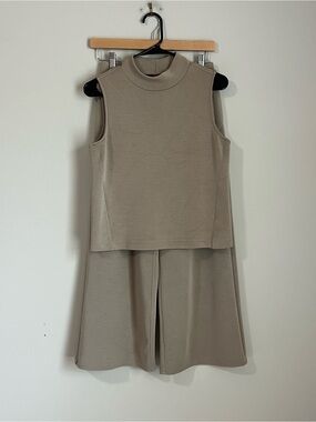 SPANX AirEssentials Matching Set Pants Tank Top 2 Piece Set Wide Leg Size Small